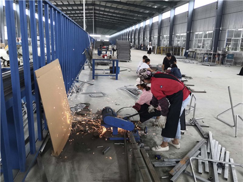 工业品贸易：市场风向标下的风云变幻